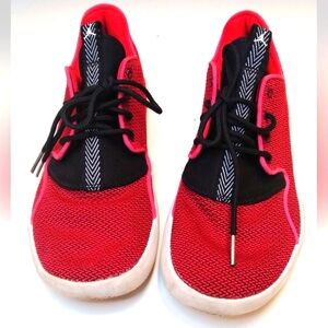 JORDAN ECLIPSE UNIVERSITY Red/ Black-White US Size 6Y